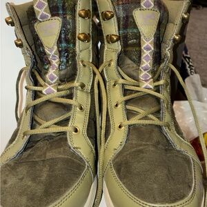 Ryka Olive and Tan Lace Up Boots